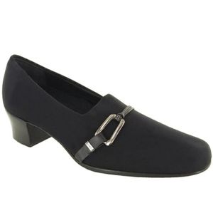 Munro Women's Cindi Slip-On Stretch Pumps